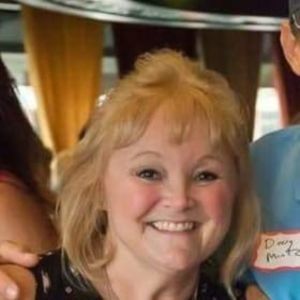 Meet your Posher, Laurie